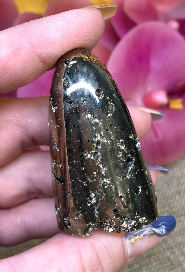 Iron Pyrite Freeform for Boosting Energy Levels, Attracts Abundance & Helps You To Live Life To The Fullest