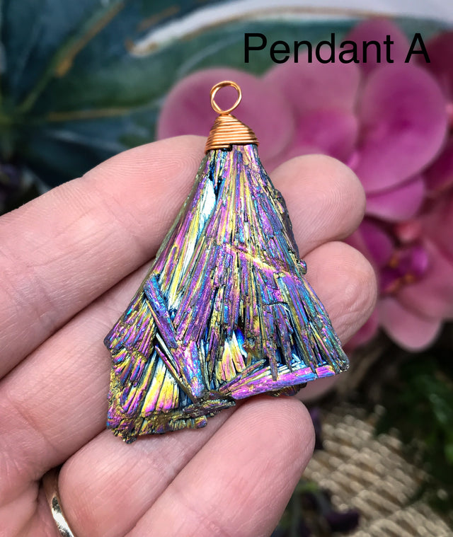 Titanium Aura Kyanite Fan Pendant for Chakra Charging, Restoring Balance & Promotes Positive Energy