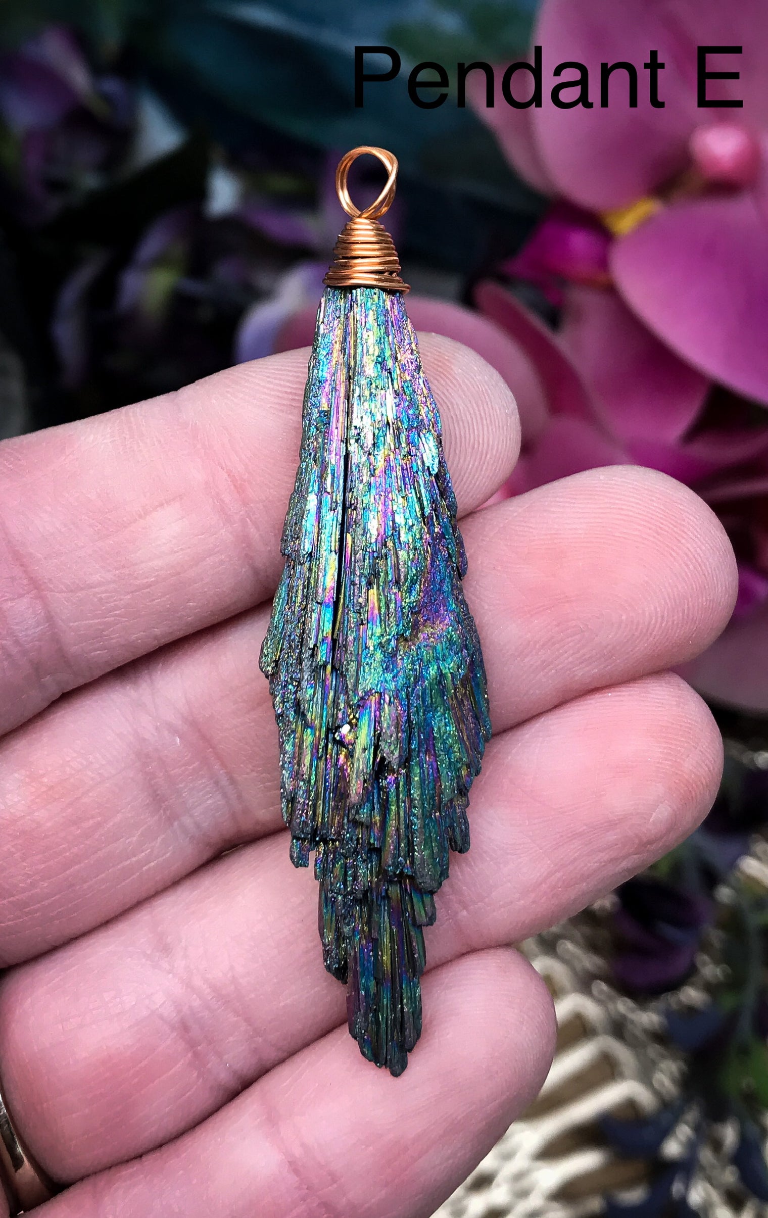 Titanium Aura Kyanite Fan Pendant for Chakra Charging, Restoring Balance & Promotes Positive Energy