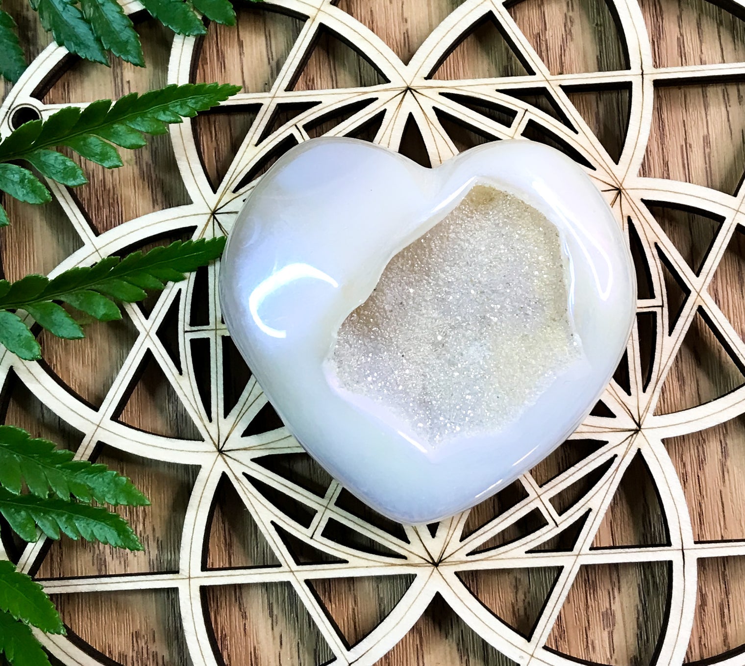 Angel Aura Druzy Heart Palm Stone for Spiritual Connection, Energy Balance & Peace