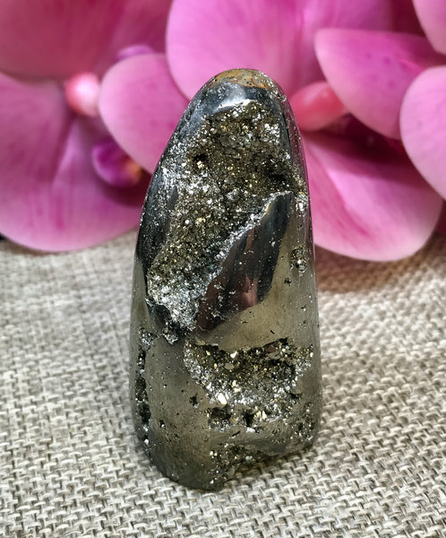 Iron Pyrite Freeform for Boosting Energy Levels, Attracts Abundance & Helps You To Live Life To The Fullest