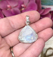 Rainbow Moonstone Pendant for New Beginnings, Inner Growth & Intuition